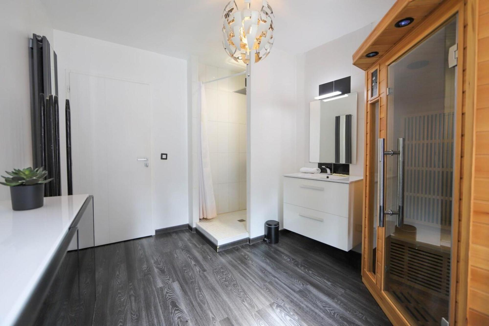 2 Bd Apartment With Sauna In The Center Of Annecy Bagian luar foto